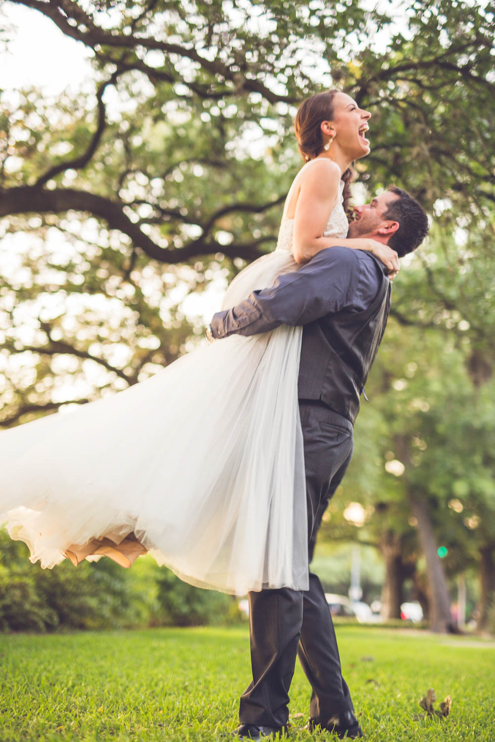 Intimate-Houston-Museum-of-Natural-Science-Wedding-Ama-Photography-and-Cinema-080