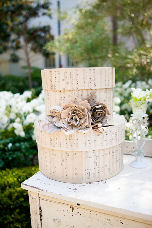 Music themed wedding at Vibiana with photos by Callaway Gable | junebugweddings.com Music themed wedding at Vibiana with photos by Callaway Gable | junebugweddings.com
