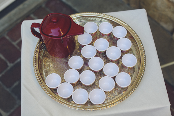 traditional and timeless bridal style, photo by Christina Carroll Photography | via junebugweddings.com traditional and timeless bridal style, photo by Christina Carroll Photography | via junebugweddings.com