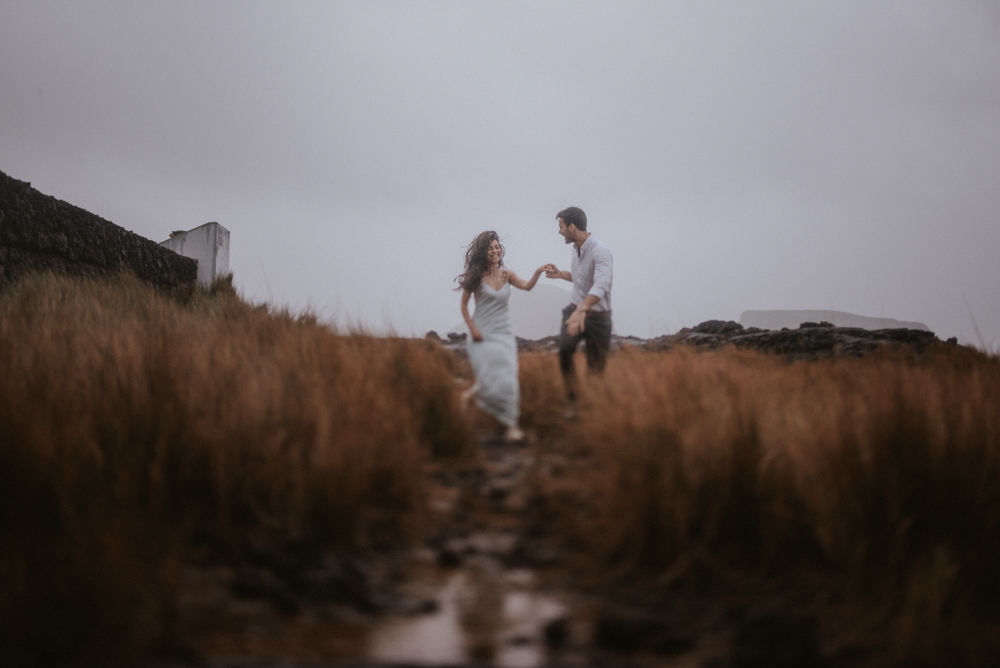 sensual-island-couple-portraits-in-portugal-2