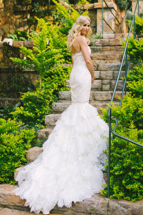 gold and cream wedding in Johannesburg, South Africa, photo by Adam Alex | via junebugweddings.com gold and cream wedding in Johannesburg, South Africa, photo by Adam Alex | via junebugweddings.com