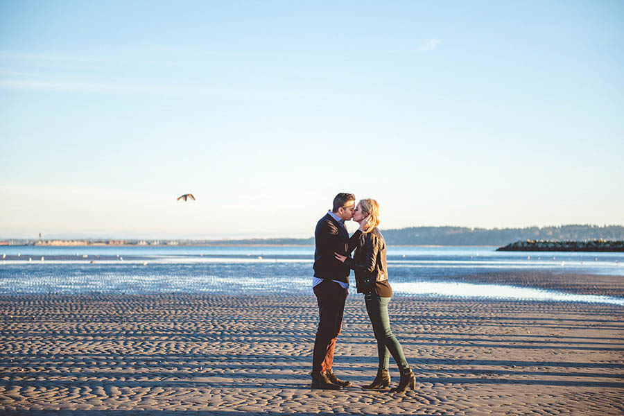 Sunset-Engagement-Photos-in-White-Rock-British-Columbia-Krystle-Images-10