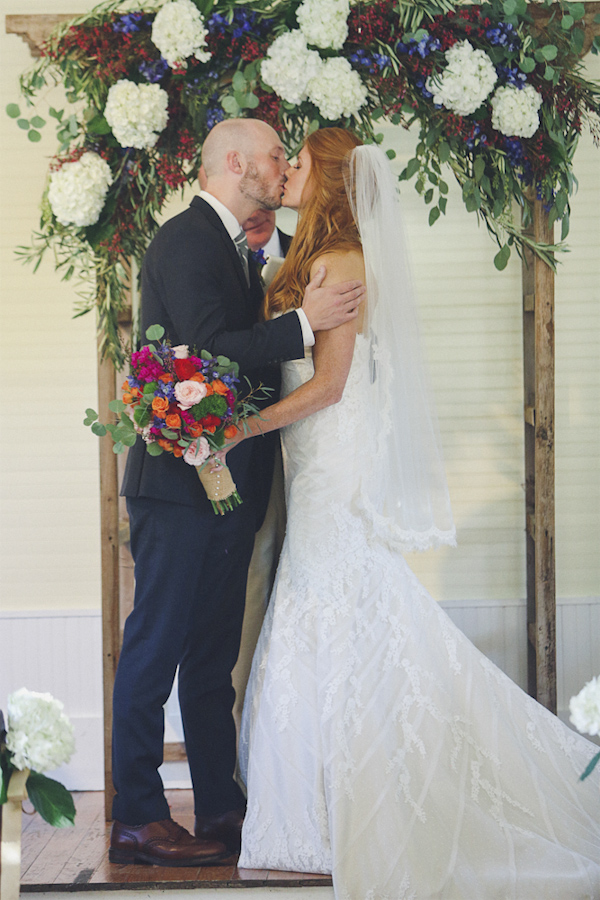 colorful texas wedding at Starhill Ranch, photo by Austin wedding photographer Christina Carroll Photography | via junebugweddings.com colorful texas wedding at Starhill Ranch, photo by Austin wedding photographer Christina Carroll Photography | via junebugweddings.com