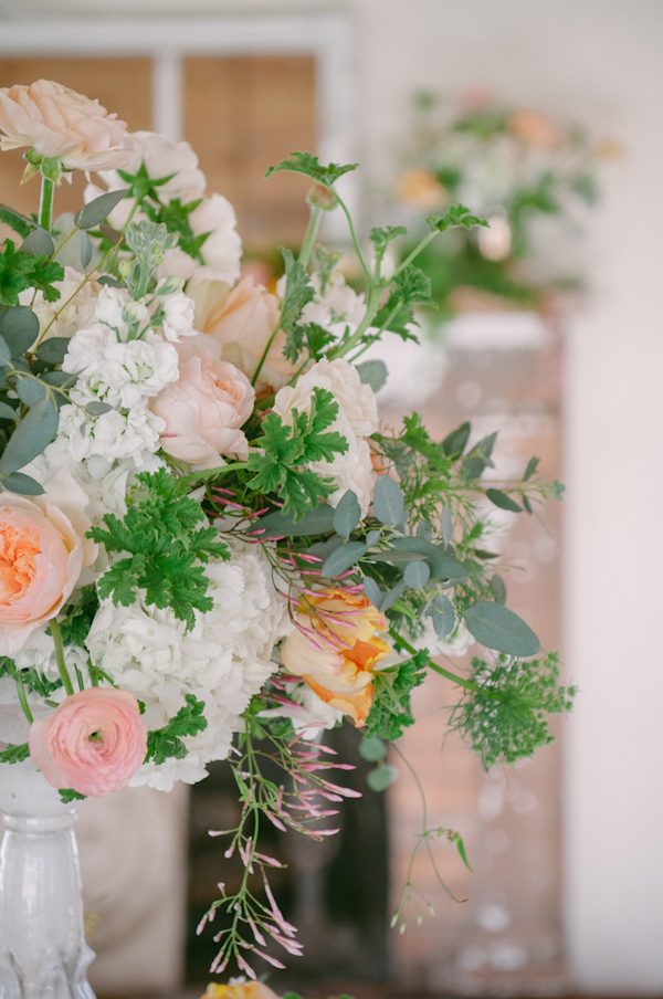 lovely peach and cream wedding inspiration photo shoot from Peony & Plum, photo by Krista Mason | via junebugweddings.com lovely peach and cream wedding inspiration photo shoot from Peony & Plum, photo by Krista Mason | via junebugweddings.com