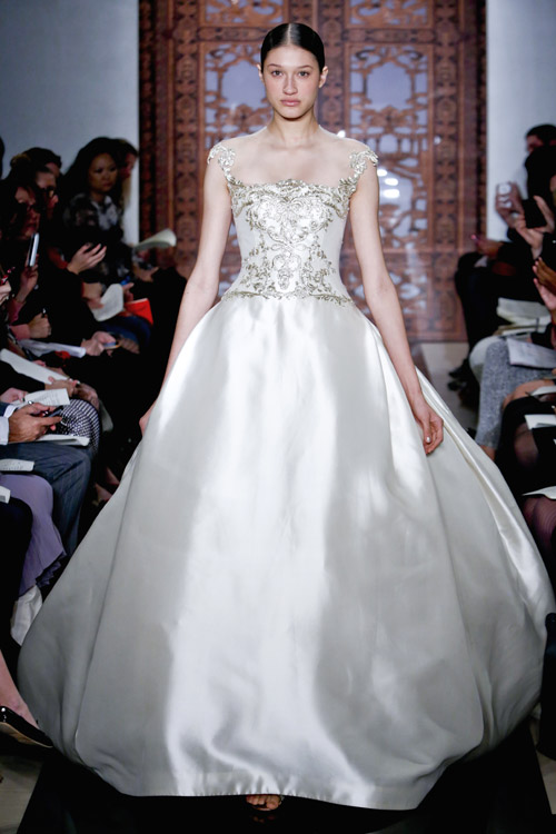 Glamorous Reem Acra wedding dress from her Fall 2013 collection | via junebugweddings.com Glamorous Reem Acra wedding dress from her Fall 2013 collection | via junebugweddings.com