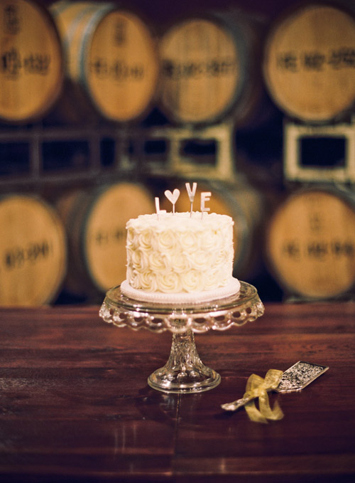 rustic yellow and champagne vineyard wedding in Santa Ynez, CA - photos by Michelle Warren Photography| jvia unebugweddings.com rustic yellow and champagne vineyard wedding in Santa Ynez, CA - photos by Michelle Warren Photography| jvia unebugweddings.com