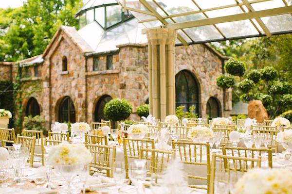 gold and cream wedding in Johannesburg, South Africa, photo by Adam Alex | via junebugweddings.com gold and cream wedding in Johannesburg, South Africa, photo by Adam Alex | via junebugweddings.com