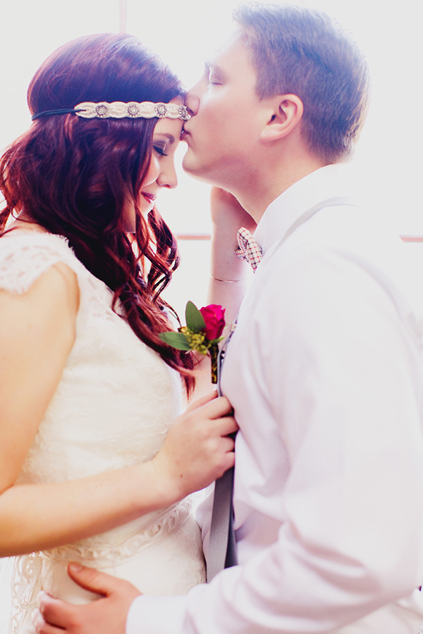Urban Romance Inspiration Photo Shoot, Photo by Milou + Olin | via junebugweddings.com Urban Romance Inspiration Photo Shoot, Photo by Milou + Olin | via junebugweddings.com