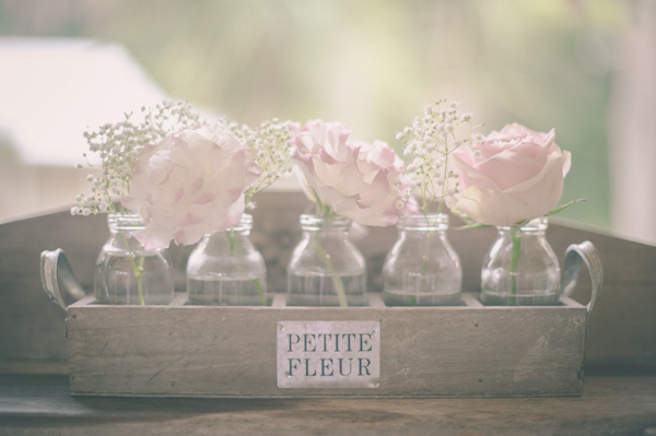 blush and mint wedding decor, photo by Still55 Photography | via junebugweddings.com blush and mint wedding decor, photo by Still55 Photography | via junebugweddings.com