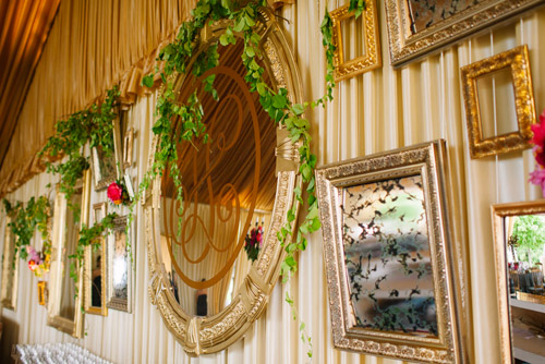 vintage metallic vineyard wedding in Michigan, photo by Dan Stewart Photography | via junebugweddings.com vintage metallic vineyard wedding in Michigan, photo by Dan Stewart Photography | via junebugweddings.com