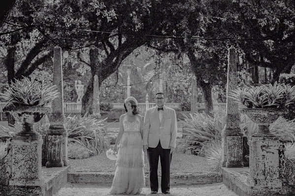 vintage wedding at Vizcaya Museum and Gardens, Florida, photo by Maloman Studios | via junebugweddings.com vintage wedding at Vizcaya Museum and Gardens, Florida, photo by Maloman Studios | via junebugweddings.com
