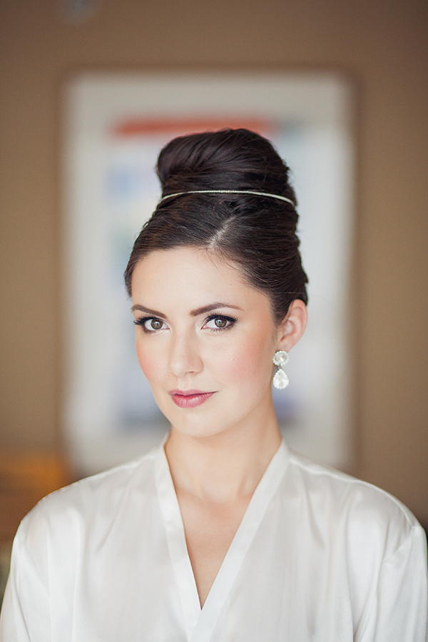 how to achieve a timeless classic bridal party look, photo by Sachin Khona | via junebugweddings.com how to achieve a timeless classic bridal party look, photo by Sachin Khona | via junebugweddings.com
