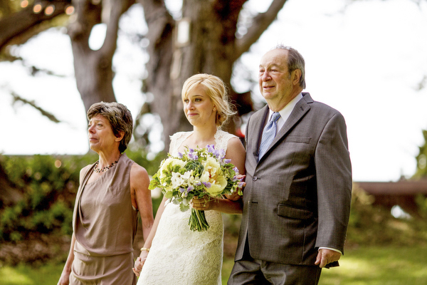 wedding at Private Estate in Big Sur, California, photos by Mott Visuals Wedding | via junebugweddings.com wedding at Private Estate in Big Sur, California, photos by Mott Visuals Wedding | via junebugweddings.com