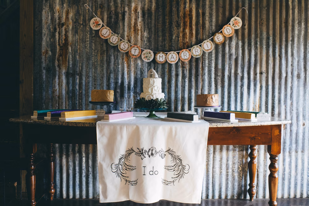 Modern-Jewel-Tone-Wedding-at-Vista-West-Ranch (14 of 40)