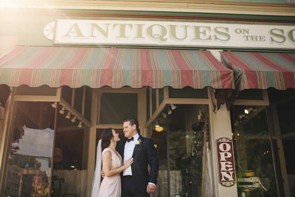 navy and pink garden wedding in Ohio, photo by Ely Brothers | via junebugweddings.com navy and pink garden wedding in Ohio, photo by Ely Brothers | via junebugweddings.com