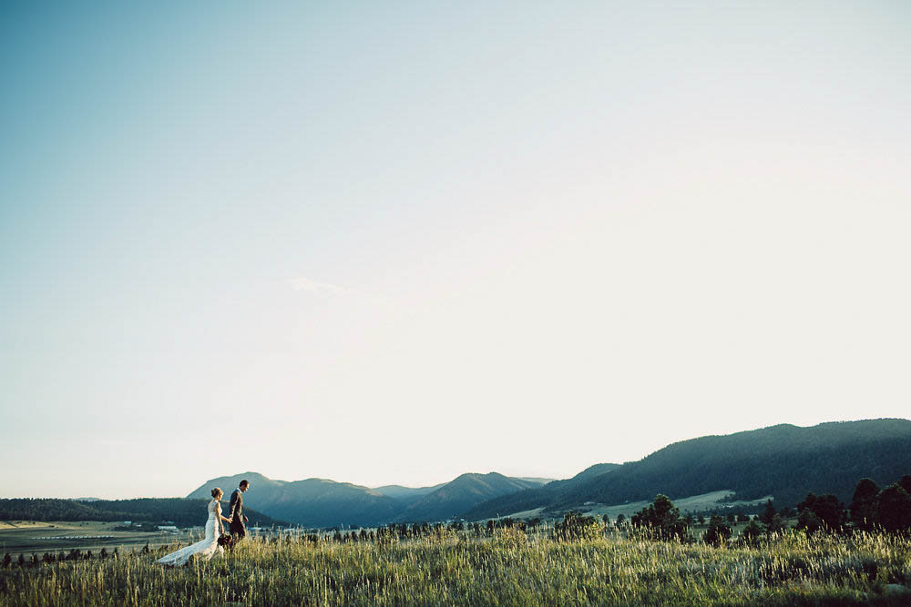 Lovely-Natural-Wedding-at-Spruce-Mountain-Ranch (30 of 40)