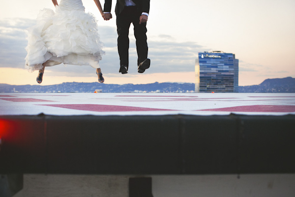 glamorous eco friendly jewish wedding at AT&T center in Los Angeles, California, photos by Callaway Gable | via junebugweddings.com glamorous eco friendly jewish wedding at AT&T center in Los Angeles, California, photos by Callaway Gable | via junebugweddings.com