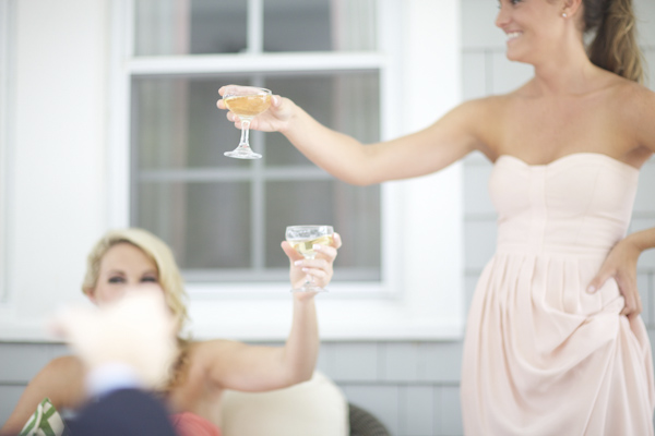 intimate New Jersey wedding at Haven Beach, photos by Sarah DiCicco Photography | via junebugweddings.com intimate New Jersey wedding at Haven Beach, photos by Sarah DiCicco Photography | via junebugweddings.com