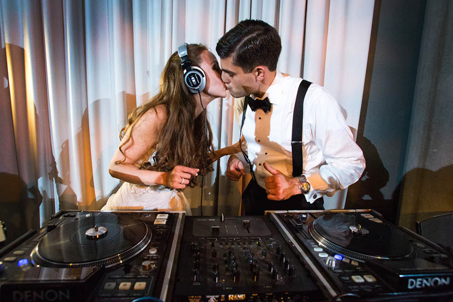 NYC-Meets-ATX-Wedding-at-the-W-Hotel-Austin-Studio-Uma (17 of 18)