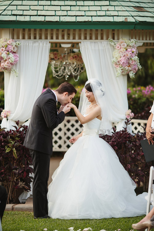 Pretty, classic, pink wedding in Maui from Sweet Pea Events with photos by Sarah & Rocky Photography | via junebugweddings.com Pretty, classic, pink wedding in Maui from Sweet Pea Events with photos by Sarah & Rocky Photography | via junebugweddings.com