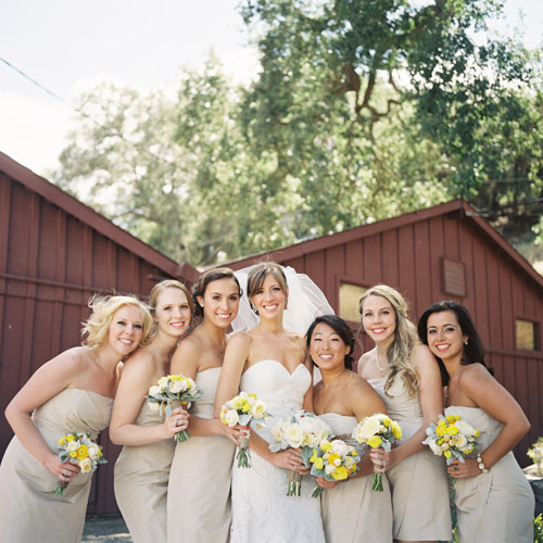 rustic yellow and champagne vineyard wedding in Santa Ynez, CA - photos by Michelle Warren Photography| jvia unebugweddings.com rustic yellow and champagne vineyard wedding in Santa Ynez, CA - photos by Michelle Warren Photography| jvia unebugweddings.com