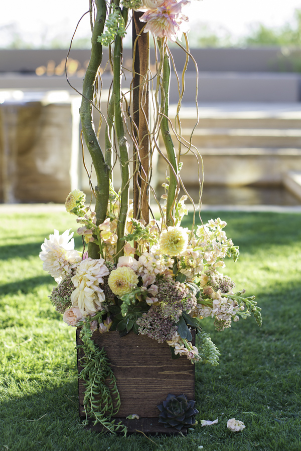 colorful desert wedding at Four Seasons in Scottsdale, Arizona - photo by Erica Velasco Photographer | via junebugweddings.com colorful desert wedding at Four Seasons in Scottsdale, Arizona - photo by Erica Velasco Photographer | via junebugweddings.com