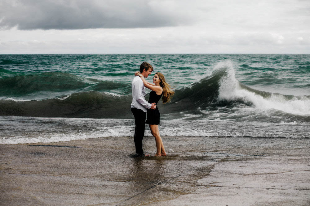 Playful-Downtown-Chicago-Engagement-Photos-Eastlyn-Bright-0022