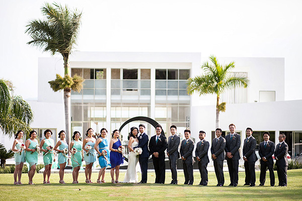fun destination wedding at Casa China Blanca in Puerto Vallerta, Mexico - photo by Elizabeth Lloyd and Dave Getzschman | via junebugweddings.com fun destination wedding at Casa China Blanca in Puerto Vallerta, Mexico - photo by Elizabeth Lloyd and Dave Getzschman | via junebugweddings.com