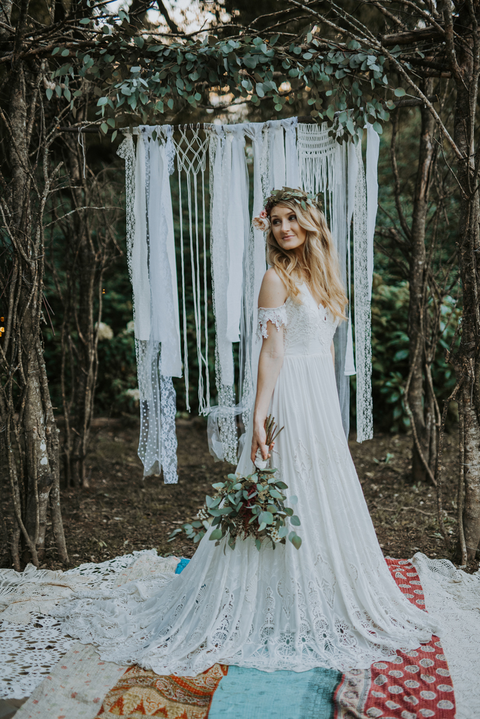 boho-nashville-wedding-inspiration-at-meadow-hill-farm-31