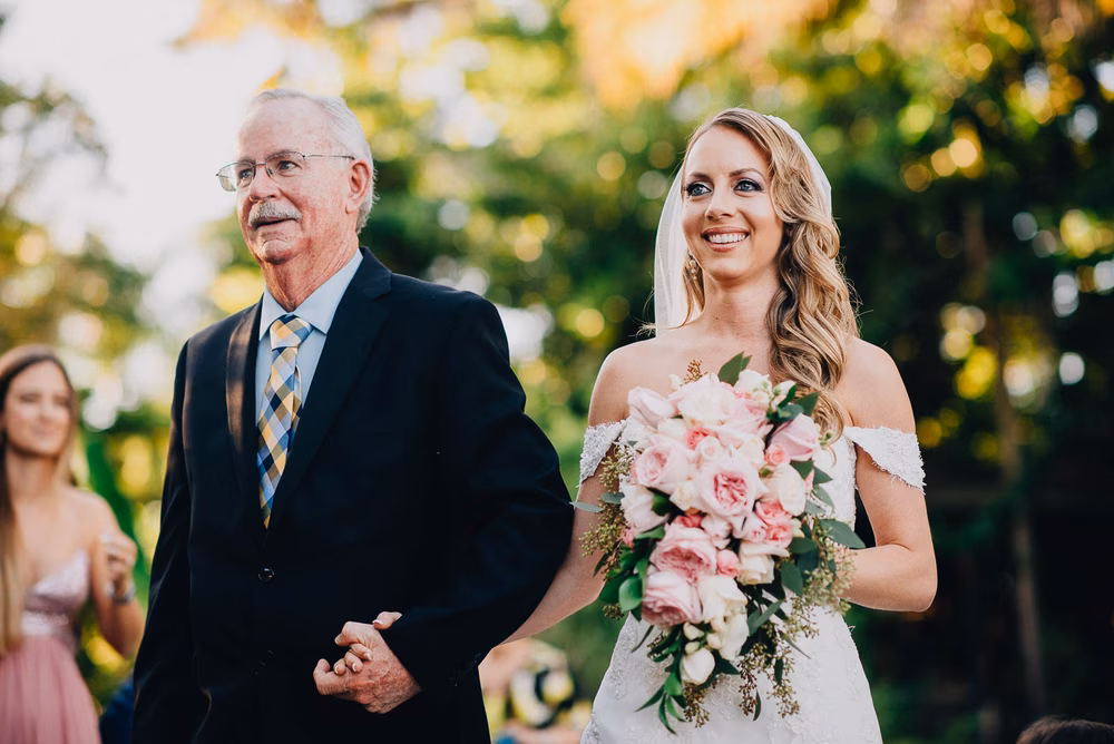 Romantic-Puerto-Rican-Wedding-Hacienda-Siesta-Alegre-Evan-Rich (37 of 47)
