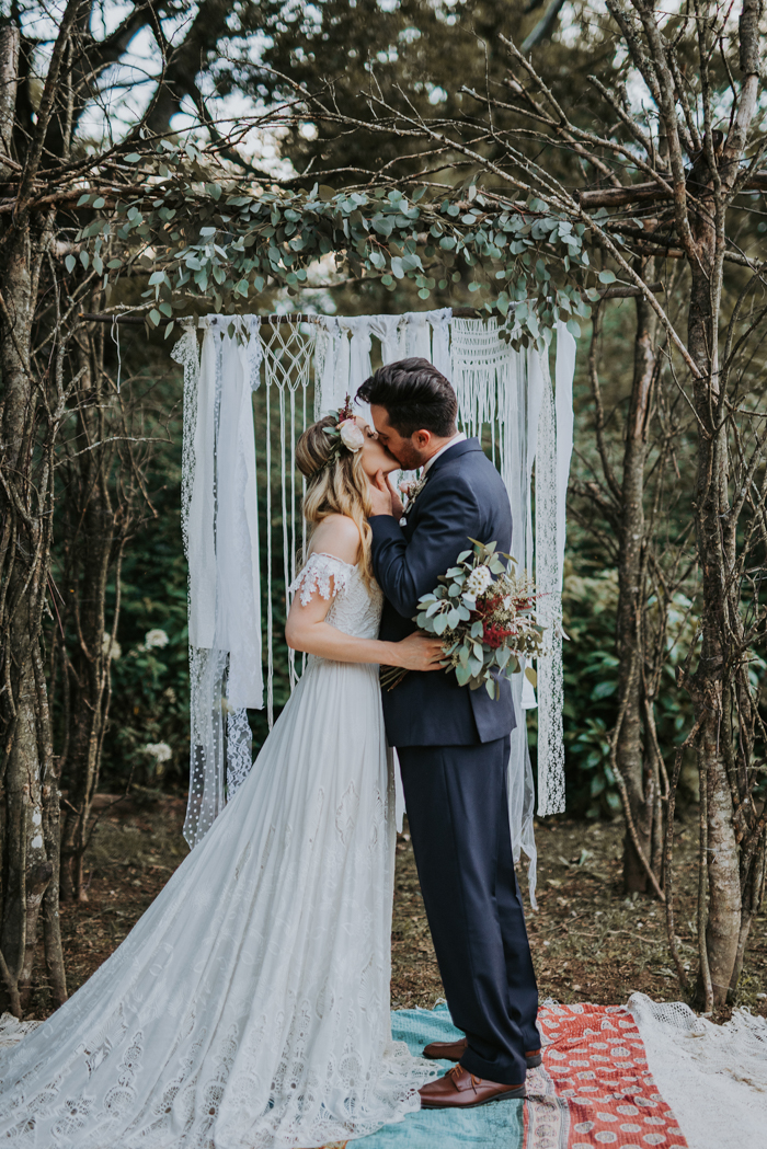 boho-nashville-wedding-inspiration-at-meadow-hill-farm-30
