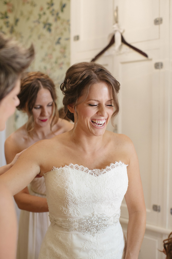 wedding at Legare Waring House in Charleston, South Carolina, photo by Paige Winn Photo | via junebugweddings.com wedding at Legare Waring House in Charleston, South Carolina, photo by Paige Winn Photo | via junebugweddings.com