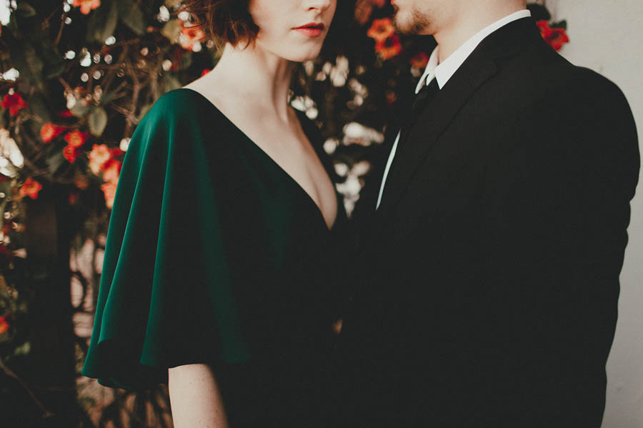 retro-palm-springs-inspired-bridal-looks-from-abe-bridal-18