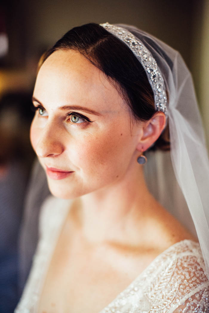 creative-sedona-wedding-in-the-tlaquepaque-arts-and-crafts-village-jane-in-the-woods-31