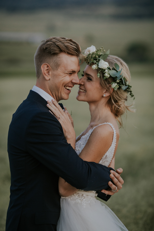 copper-and-rose-gold-wedding-at-the-stone-cellar-36