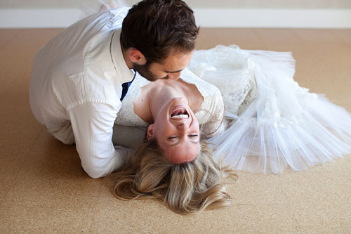 Acro Yoga engagement photos by Kiera Eve Photography via JunebugWeddings,.com Acro Yoga engagement photos by Kiera Eve Photography via JunebugWeddings,.com