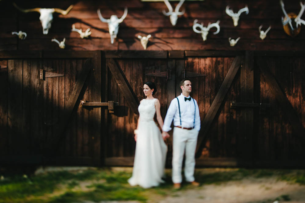 Eclectic-Backyard-Wedding-17