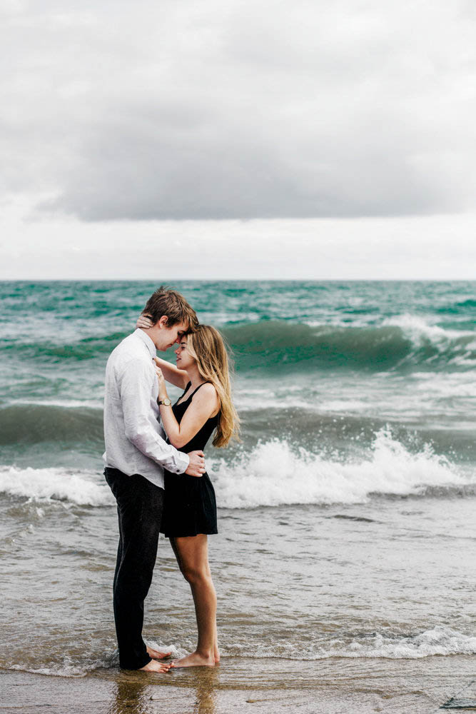 Playful-Downtown-Chicago-Engagement-Photos-Eastlyn-Bright-0030