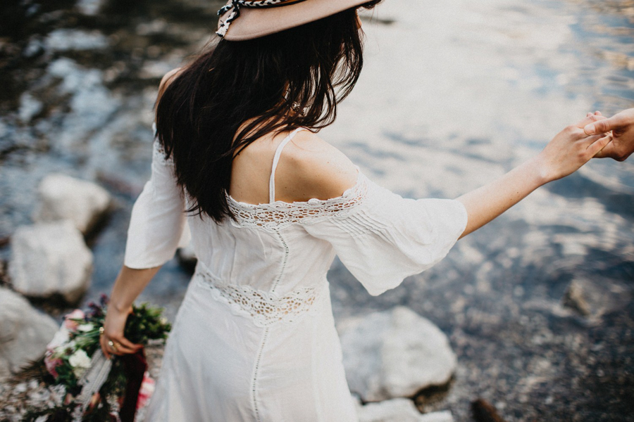 adventurous-austrian-lake-elopement-inspiration-3
