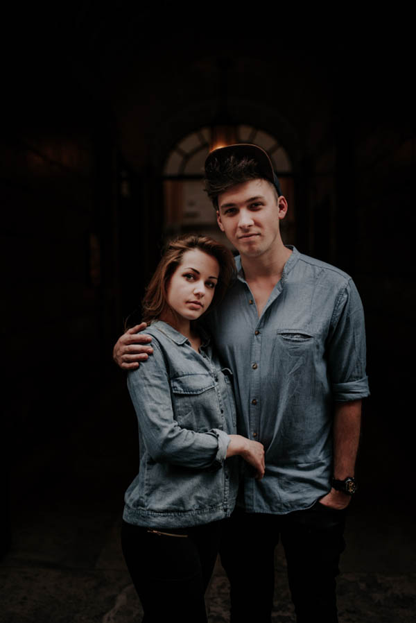 these-two-cuddled-all-the-way-through-their-rome-engagement-session-21
