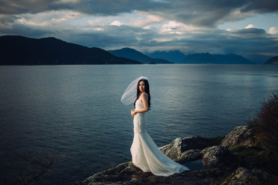 Daring-Pre-Wedding-Shoot-Whytecliff-Park-Orange-Memories-Photography (16 of 23)
