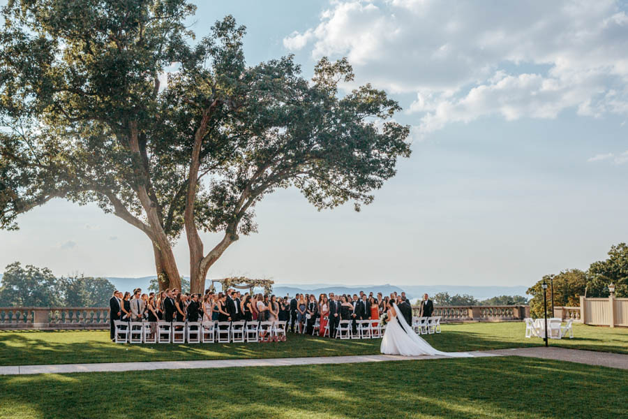 Sentimental-New-York-Wedding-at-Sleepy-Hollow-Country-Club-The-Markows-25