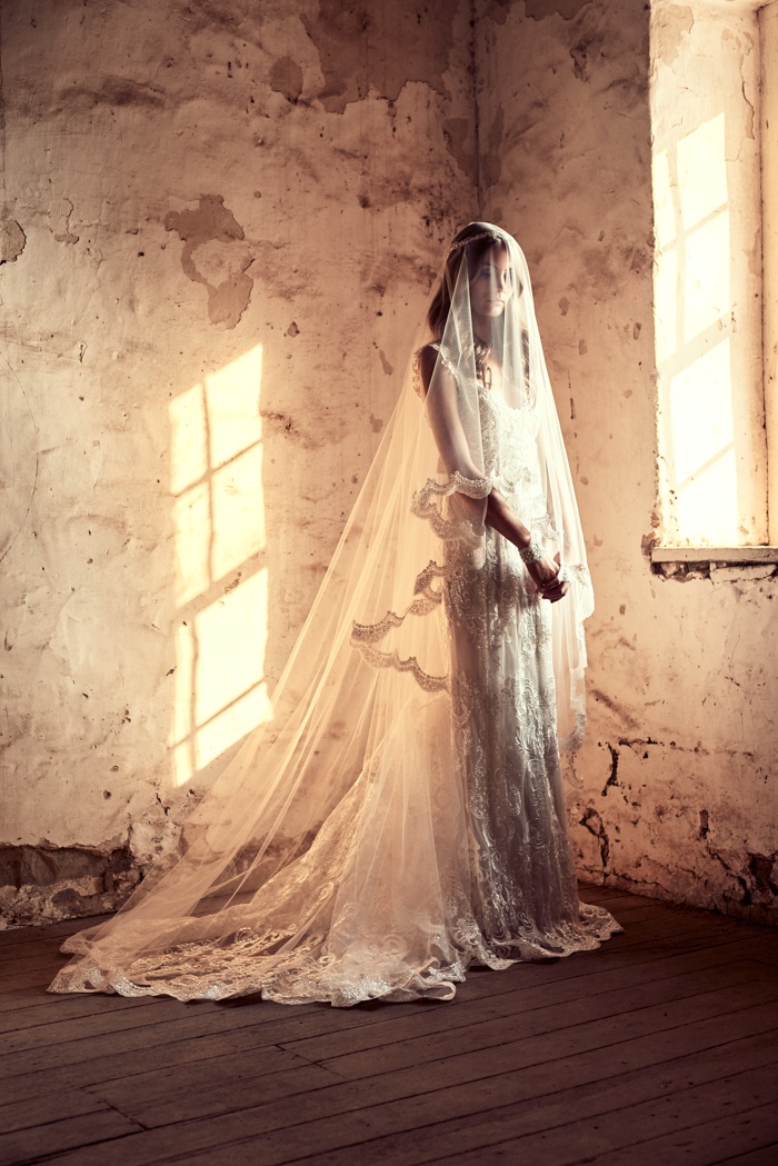 Celebrating 10 Years of Anna Campbell Bridal with the Eternal Heart  Collection | Junebug Weddings