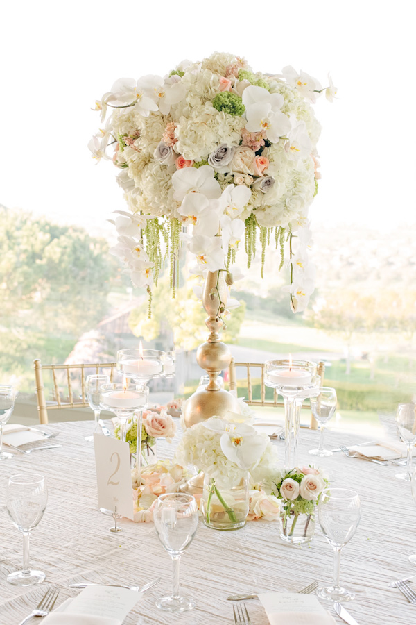 modern Persian wedding in San Jose, California, photo by Jinda Photography | via junebugweddings.com modern Persian wedding in San Jose, California, photo by Jinda Photography | via junebugweddings.com