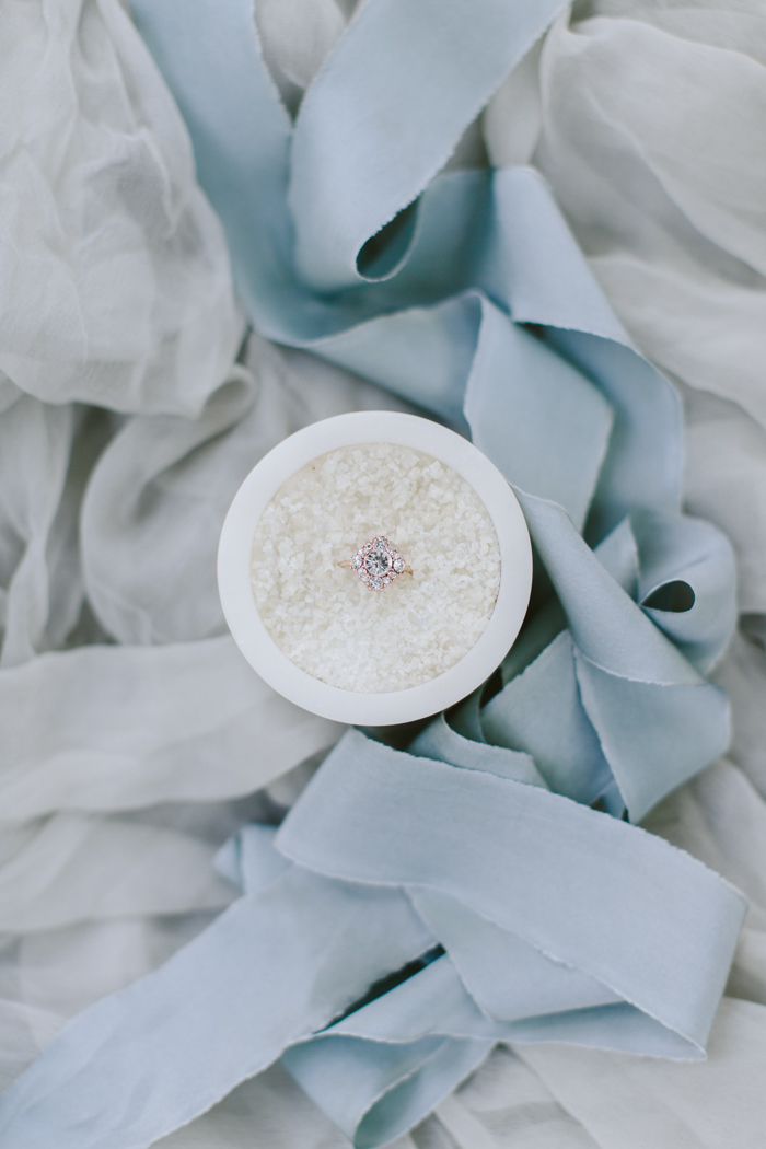 ntimate-mountaintop-wedding-inspiration-at-waterton-lakes-national-park-28