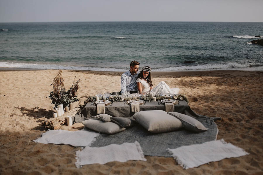 Ethereal-Barcelona-Beach-Wedding-Inspiration-14