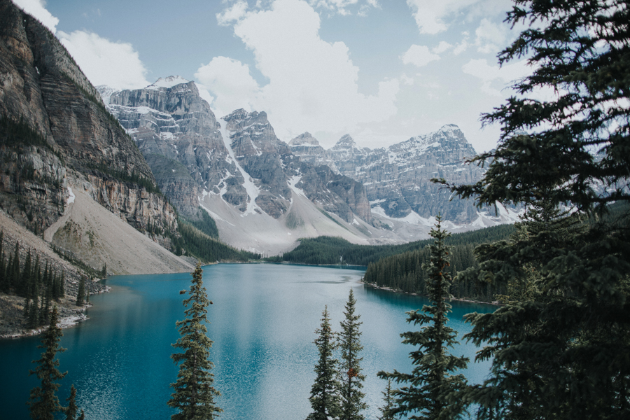 this-well-dressed-couple-in-their-banff-engagement-is-pure-eye-candy-9