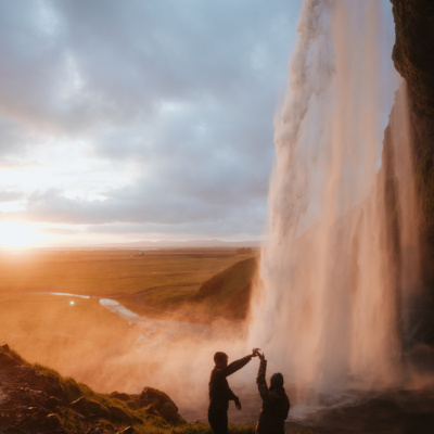 Waterfall engageement photo in Seljalandsfoss, Iceland