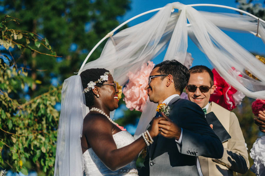 Vibrant-Light-Hearted-Chicago-Wedding-Garfield-Park-Conservatory-28
