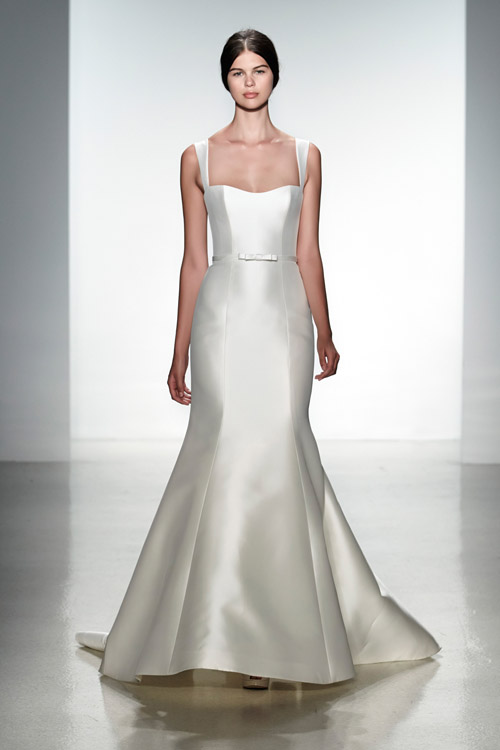 Amsale wedding dress from the Spring 2014 bridal collection | via junebugweddings.com Amsale wedding dress from the Spring 2014 bridal collection | via junebugweddings.com